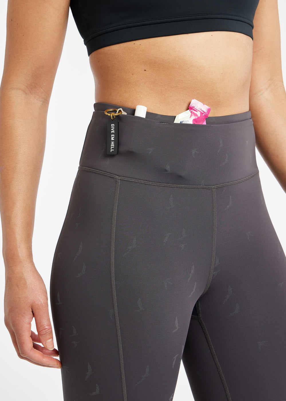 Firecracker Reflective Tights in Obsidian grey, pocket detail