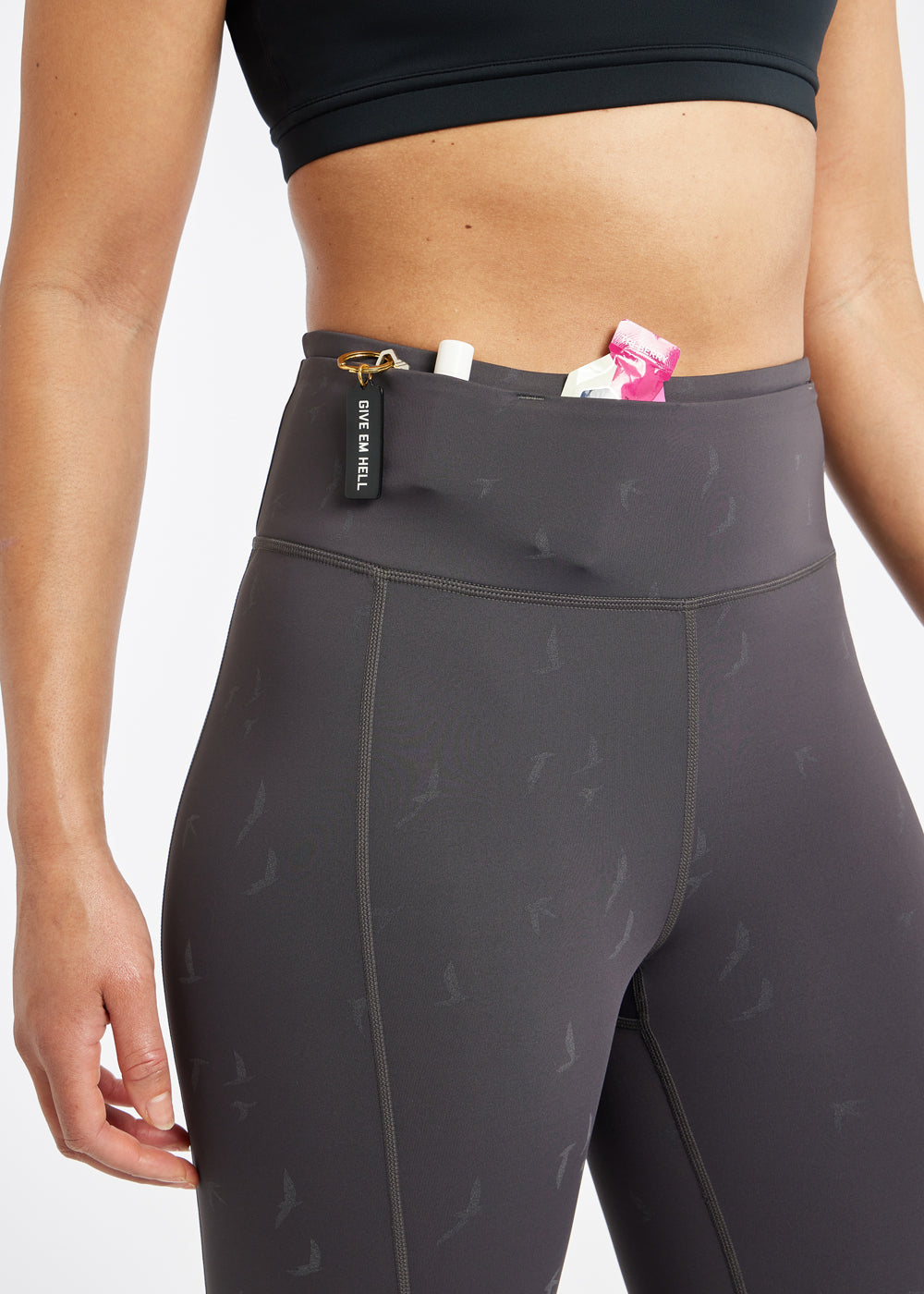 Firecracker Reflective Tights in Obsidian grey, pocket detail