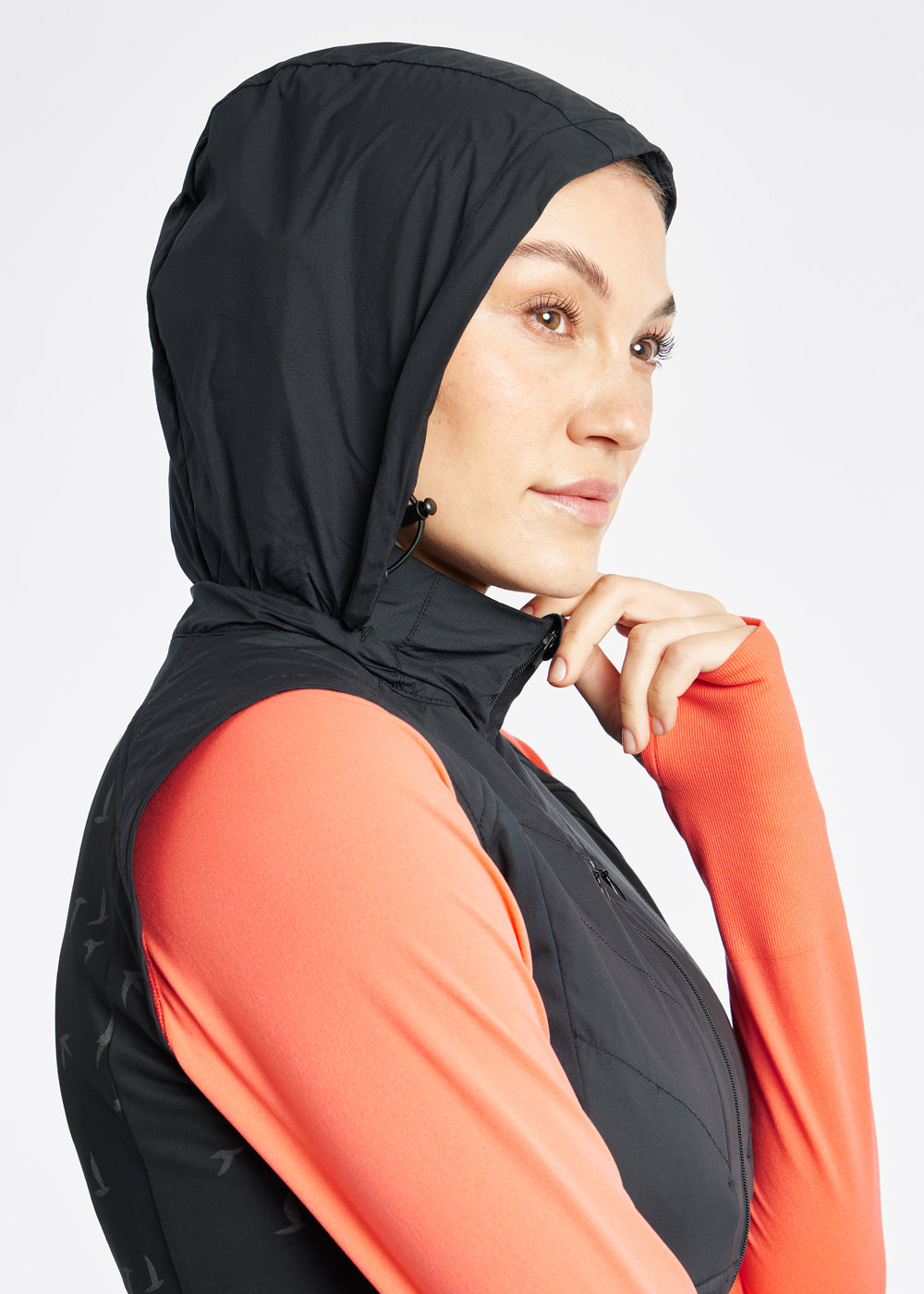 Firecracker Insulated Running Vest in Black, hood
