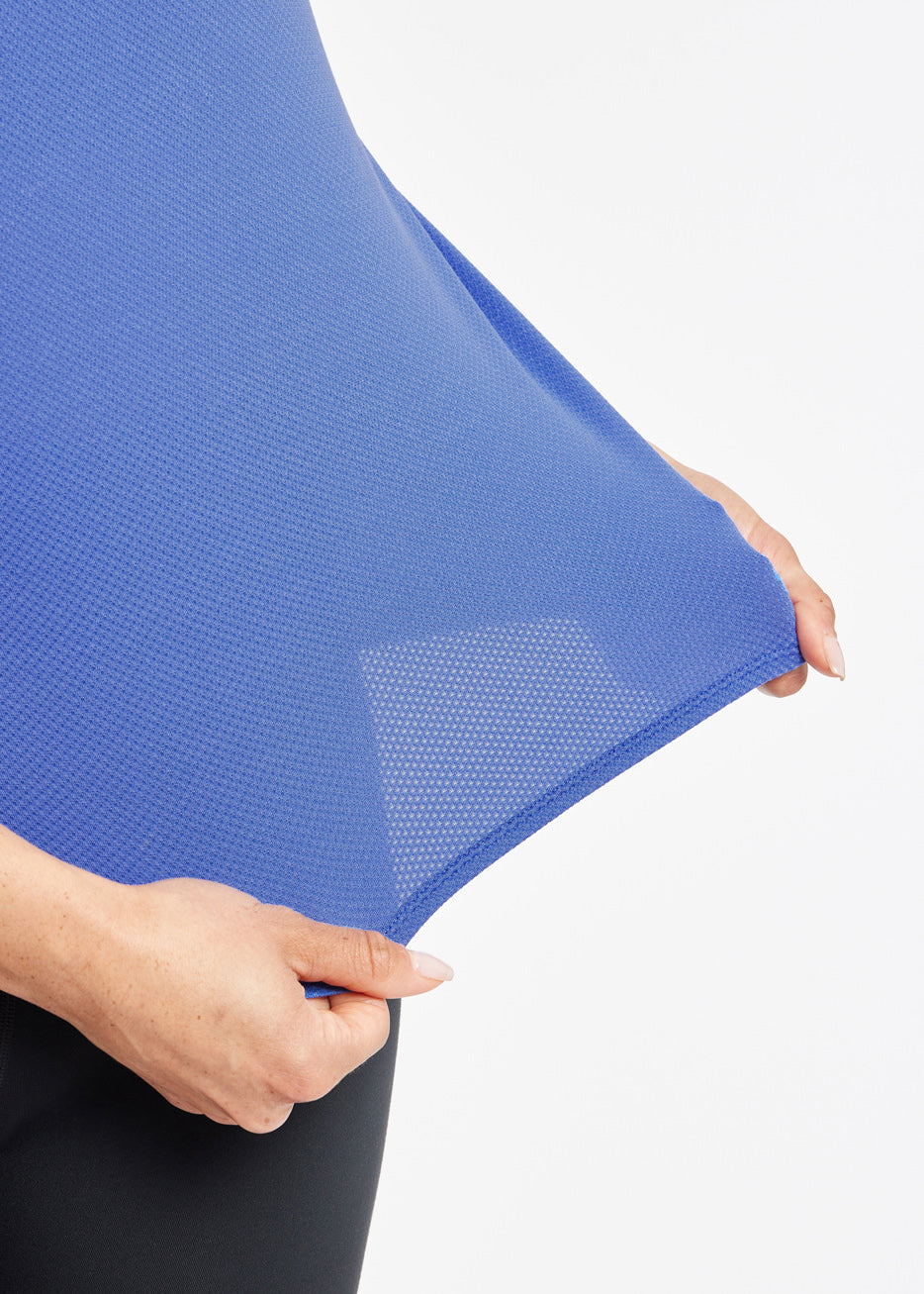 Flyout Short Sleeve in Blue Rapids, fabric detail close up