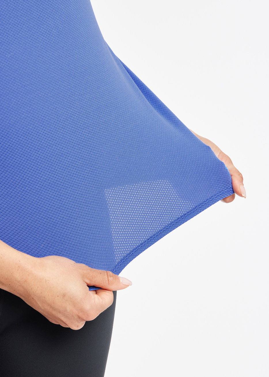 Flyout Short Sleeve in Blue Rapids, fabric detail close up