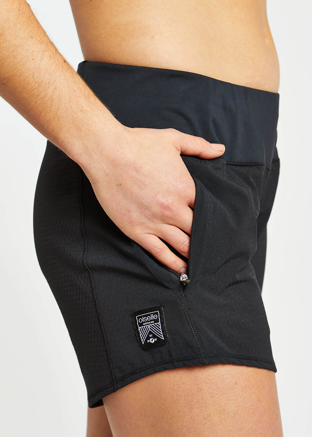 Roga 6" Running Shorts in Black, pocket detail view