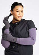 Firecracker Reflective Running Gloves in Obsidian grey