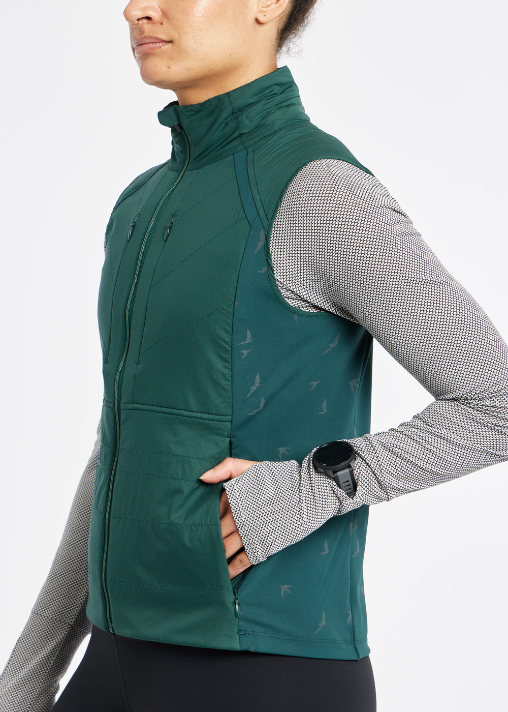 Firecracker Insulated Running Vest in Juniper green, front detail